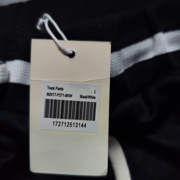 Trackpants - Picture 3 of 4